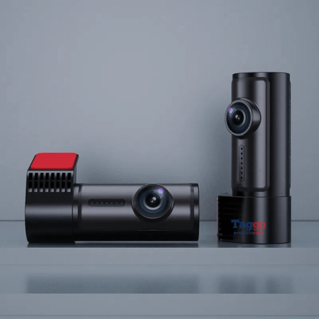 Camera auto D18 4K cu cameră spate 1080P, WiFi, vedere nocturnă și DVR pentru siguranța și înregistrarea accidentelor.
