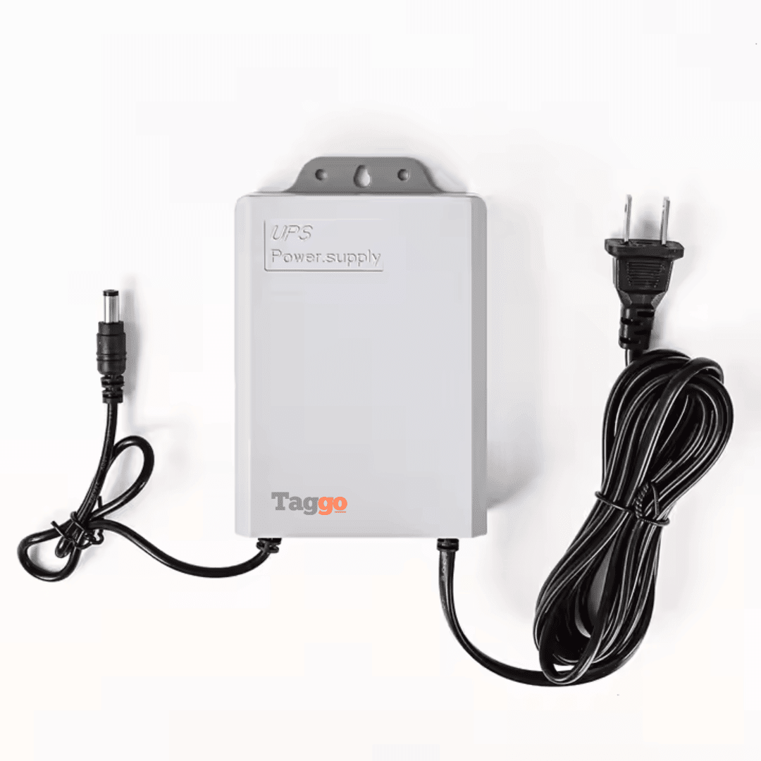 Alimentator UPS de 5V cu baterie de 3600mAh pentru camere de supraveghere, protecție la supraîncărcare și supra tensiune, de la Fast Bundle.