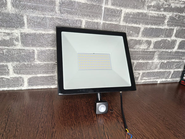 Proiector LED 100W cu Senzor de Miscare - Taggo.ro